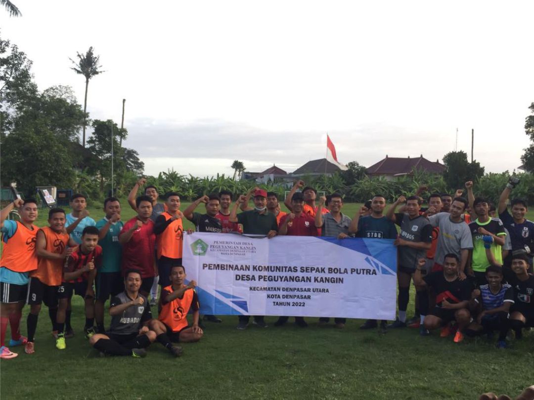 Kegiatan Pembinaan Komunitas Sepak Bola Putra