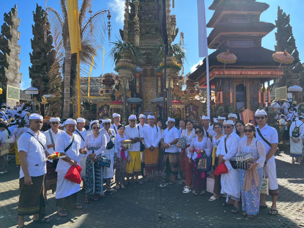 BHAKTI PENGAYAR PURA BATUR & PURA BESAKIH