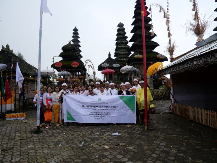 Bakti Pengayaran Pura Batur