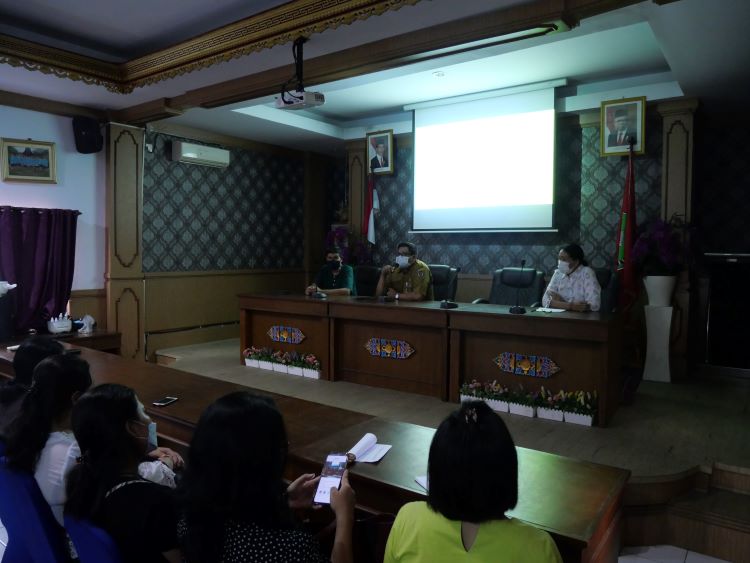 Rapat Koordinasi dan Pembinaan Peserta Lomba Bulan Bahasa