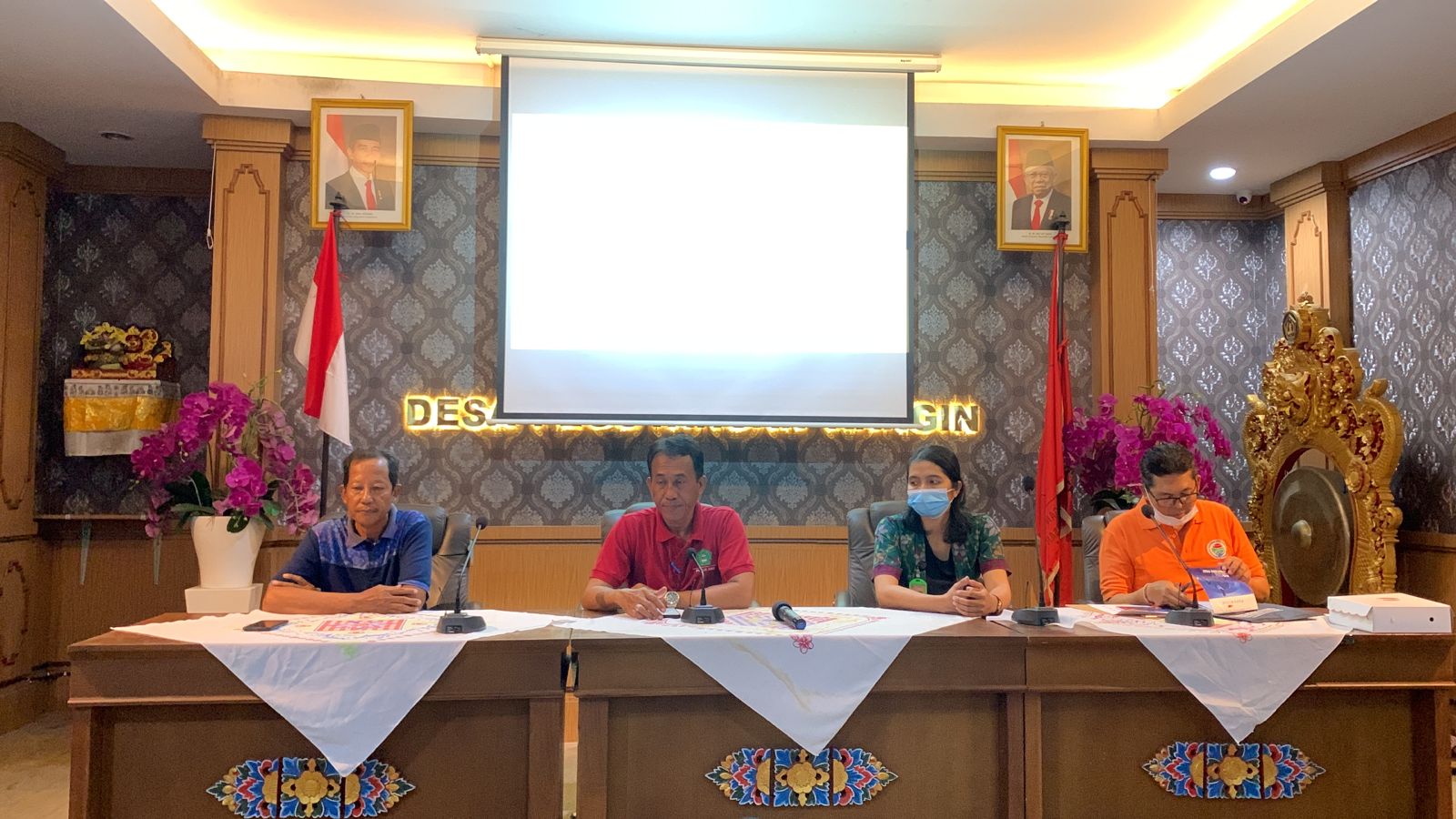 Sosialiasi Perilaku Hidup Bersih dan Sehat ( PHBS )