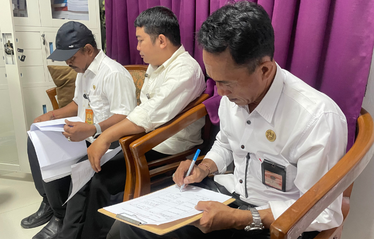 PEMBINAAN PENYELENGGARAAN ADMINISTRASI PEMERINTAHAN DESA