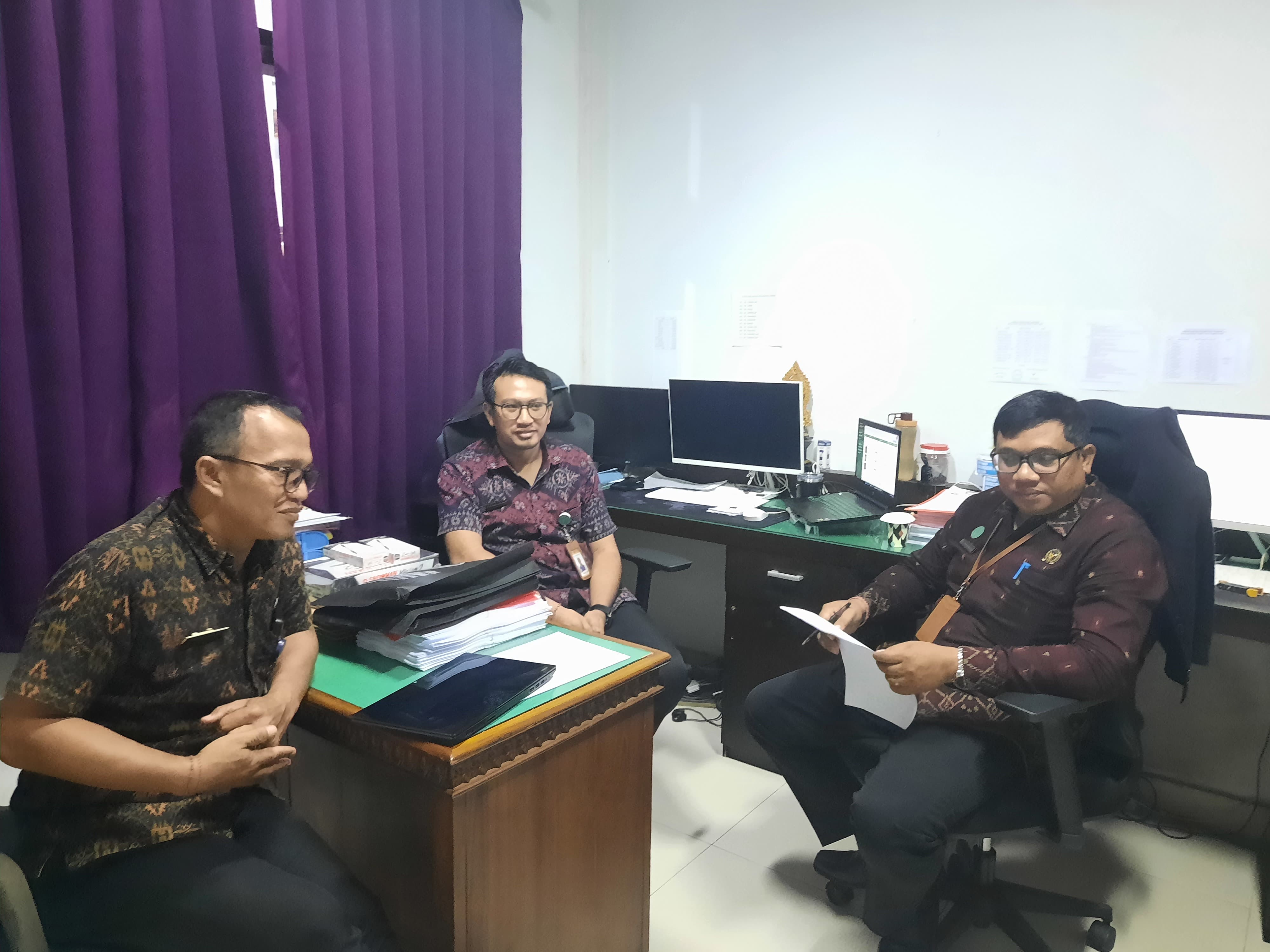 Monitoring dan Evaluasi SIAK oleh Dinas Dukcapil, Diterima Langsung Sekretaris Desa