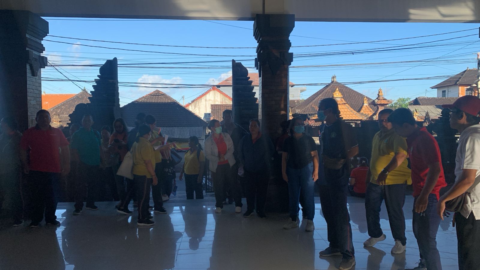 GERAKAN SERENTAK DILAKSANAKAN DI BANJAR KAYANGAN WUJUDKAN LINGKUNGAN BEBAS DBD 