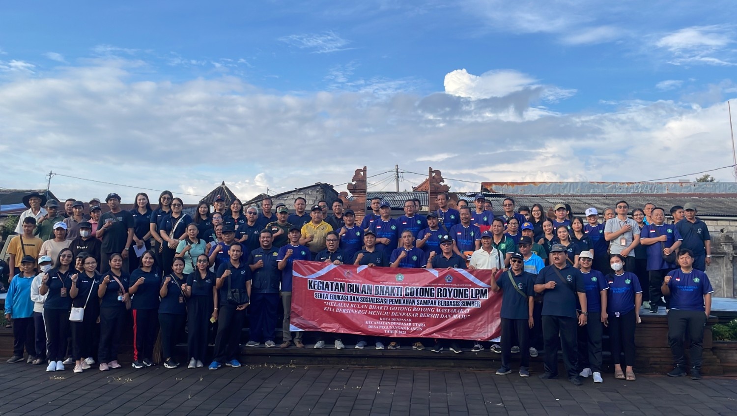 DESA PEGUYANGAN KANGIN BERSAMA KOMINFO DENPASAR GELAR EDUKASI PENGELOLAAN SAMPAH DAN BERSIH- BERSIH DI SUBAK LUNGATAD