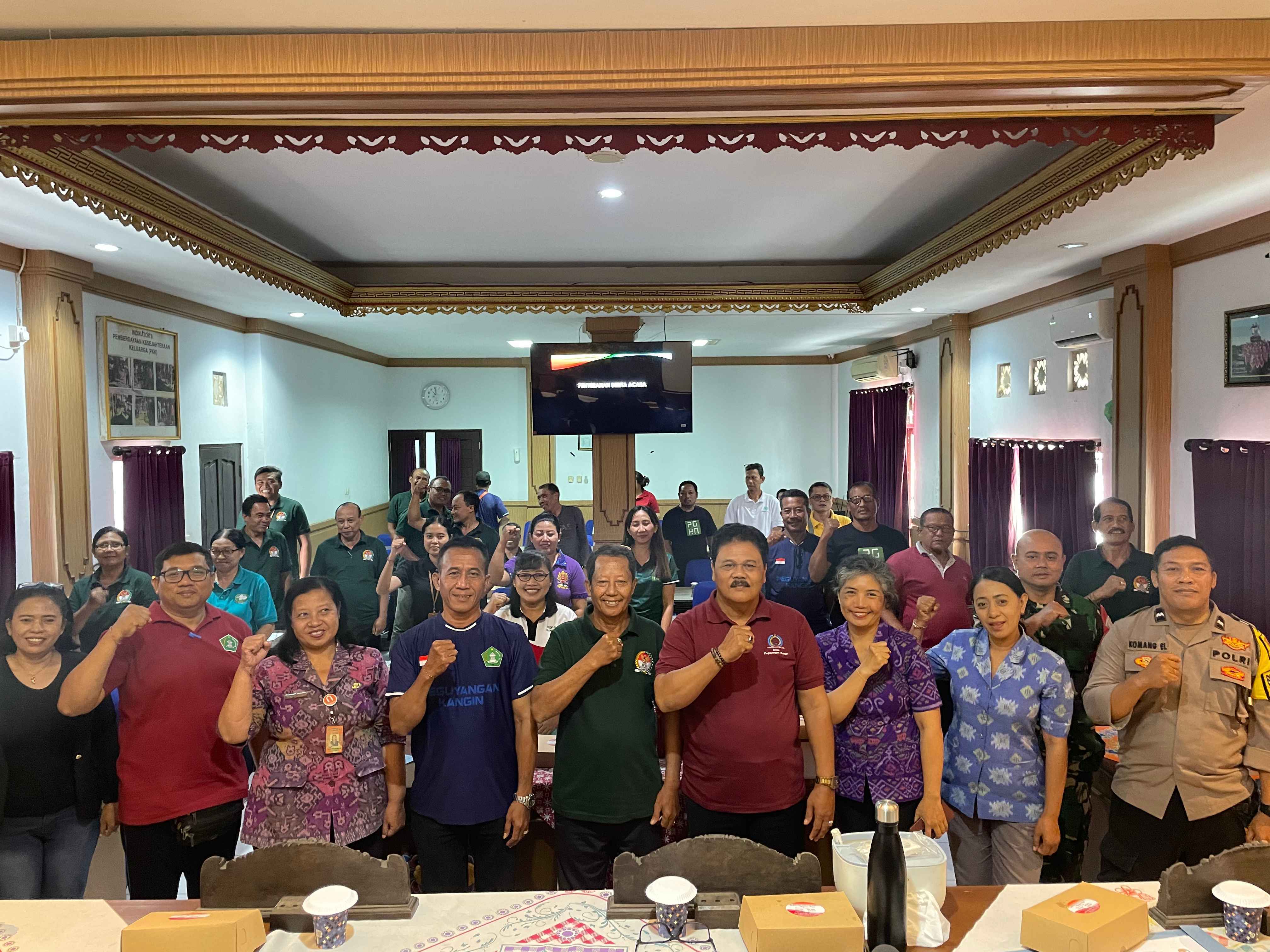 PEMERINTAH DESA PEGUYANGAN KANGIN PAPARKAN LAPORAN REALISASI APBDES SEMESTER I TAHUN 2025, REALISASI CAPAI 38%