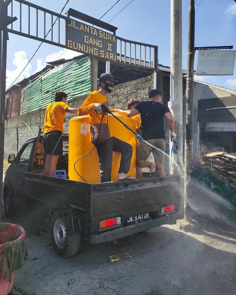 Penyemprotan Disinfektan