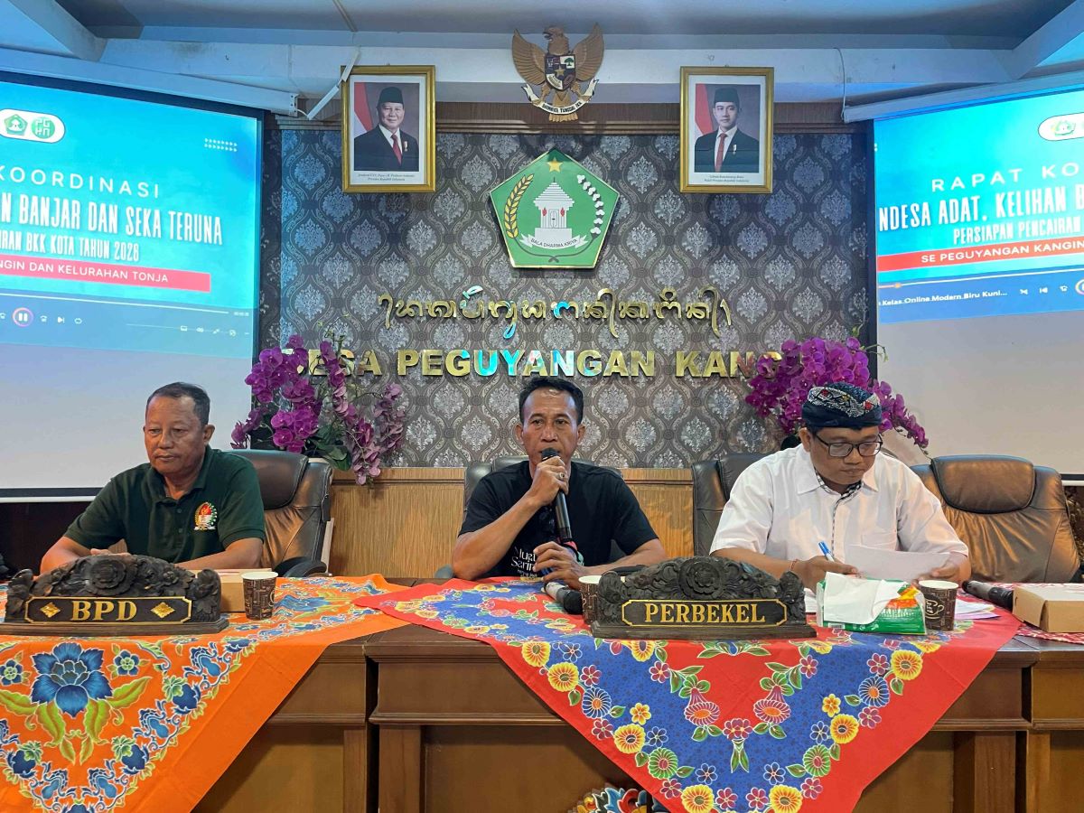 RAPAT KOORDINASI BENDESA ADAT, KELIHAN BANJAR, DAN SEKAA TERUNA SE-PEGUYANGAN KANGIN DAN SEKELURAHAN TONJA BAHAS DANA BKK KOTA