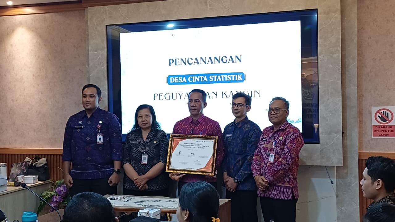 PENANDATANGANAN PIAGAM PENCANANGAN DESA CANTIK (DESA CINTA STATISTIK)